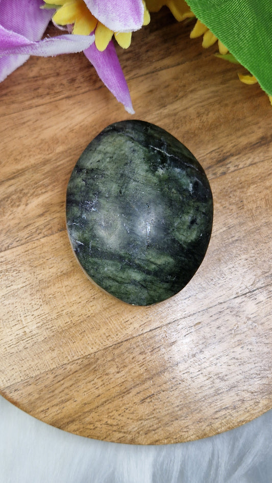 Nephrite Jade Palmstone - 418