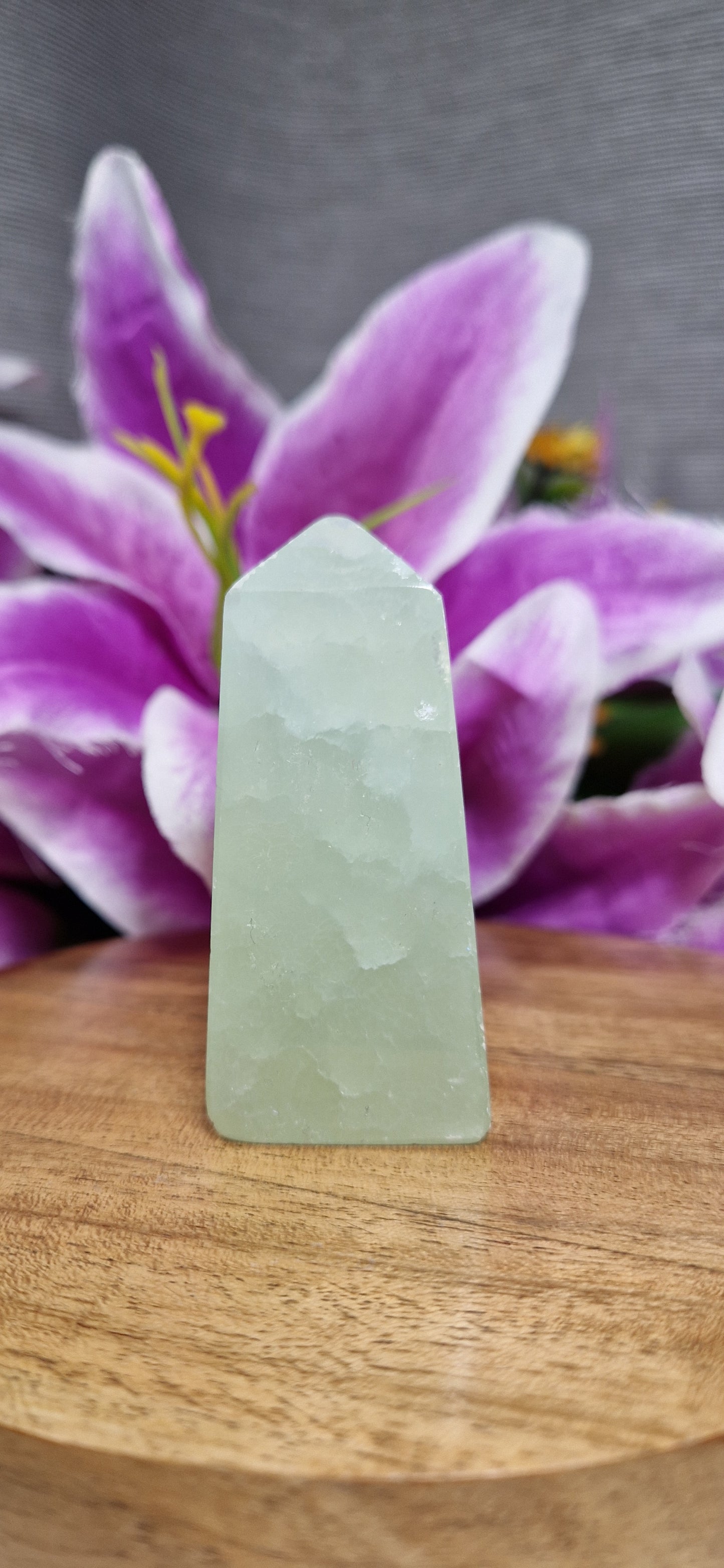 Pistacho Calcite Tower - 170