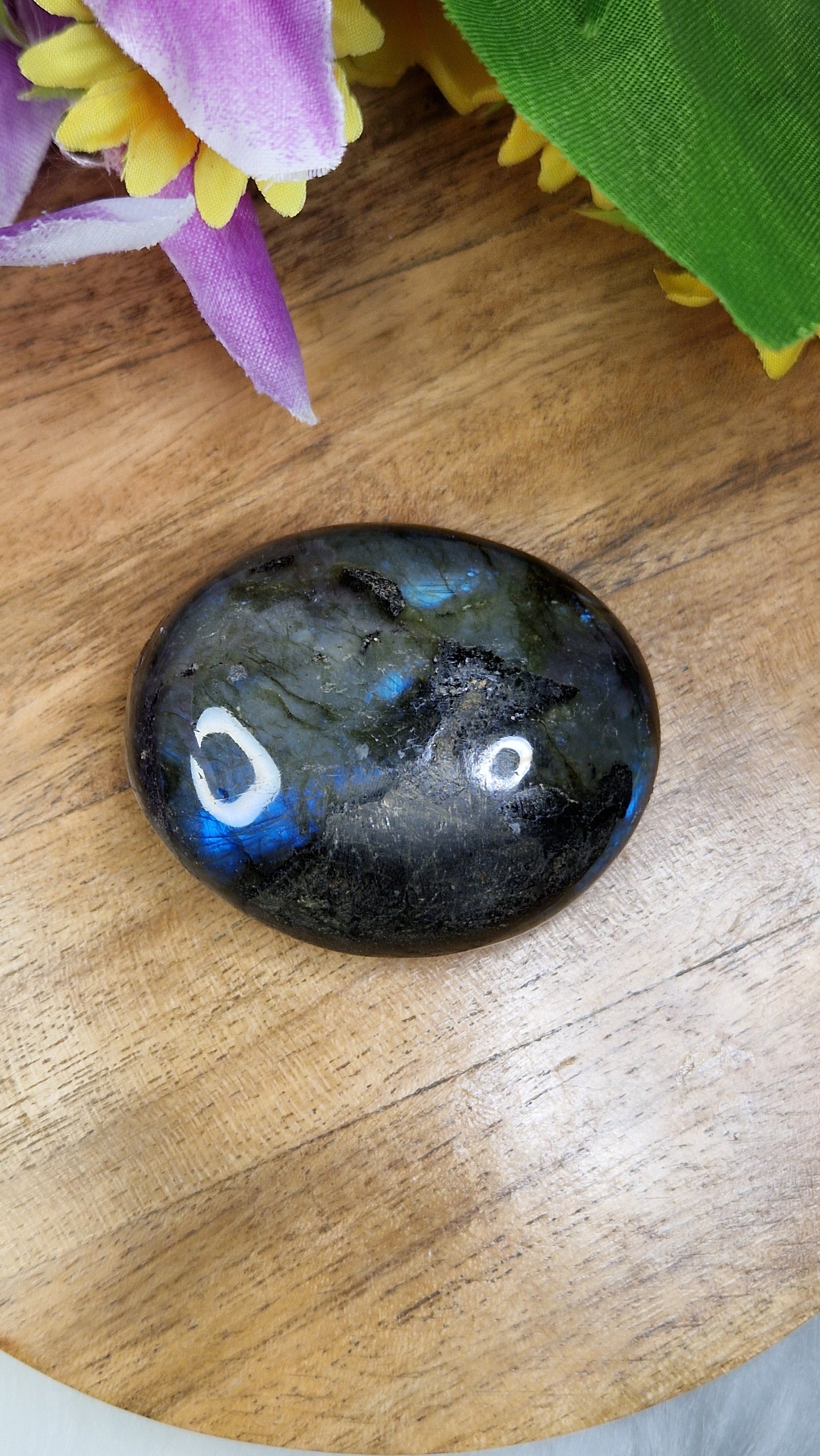 Labradorite Palmstone - 416
