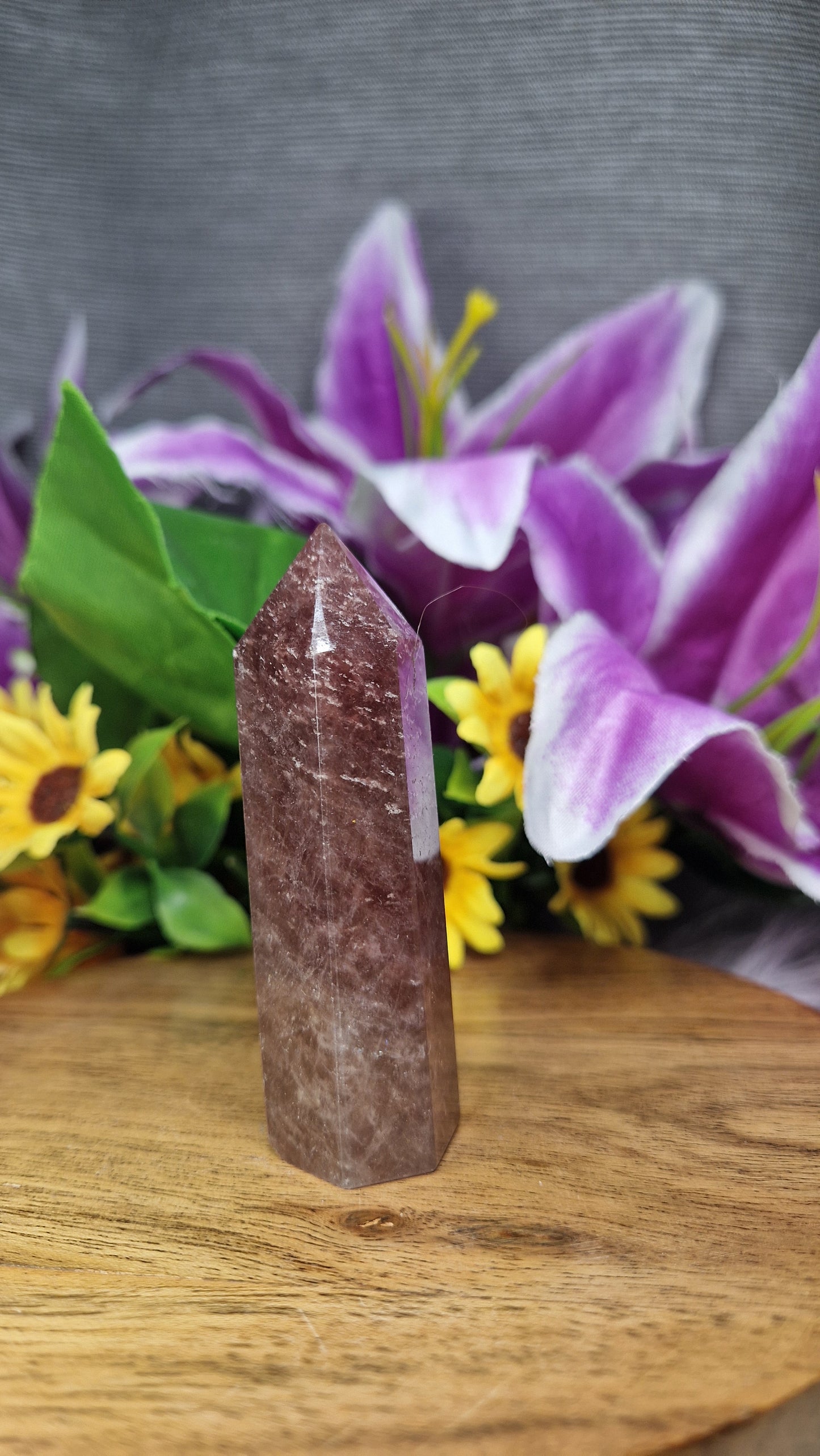 Strawberry Quartz Tower - 122