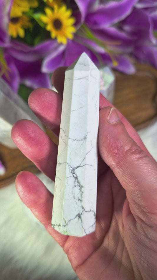 Howlite Tower - 1085 *