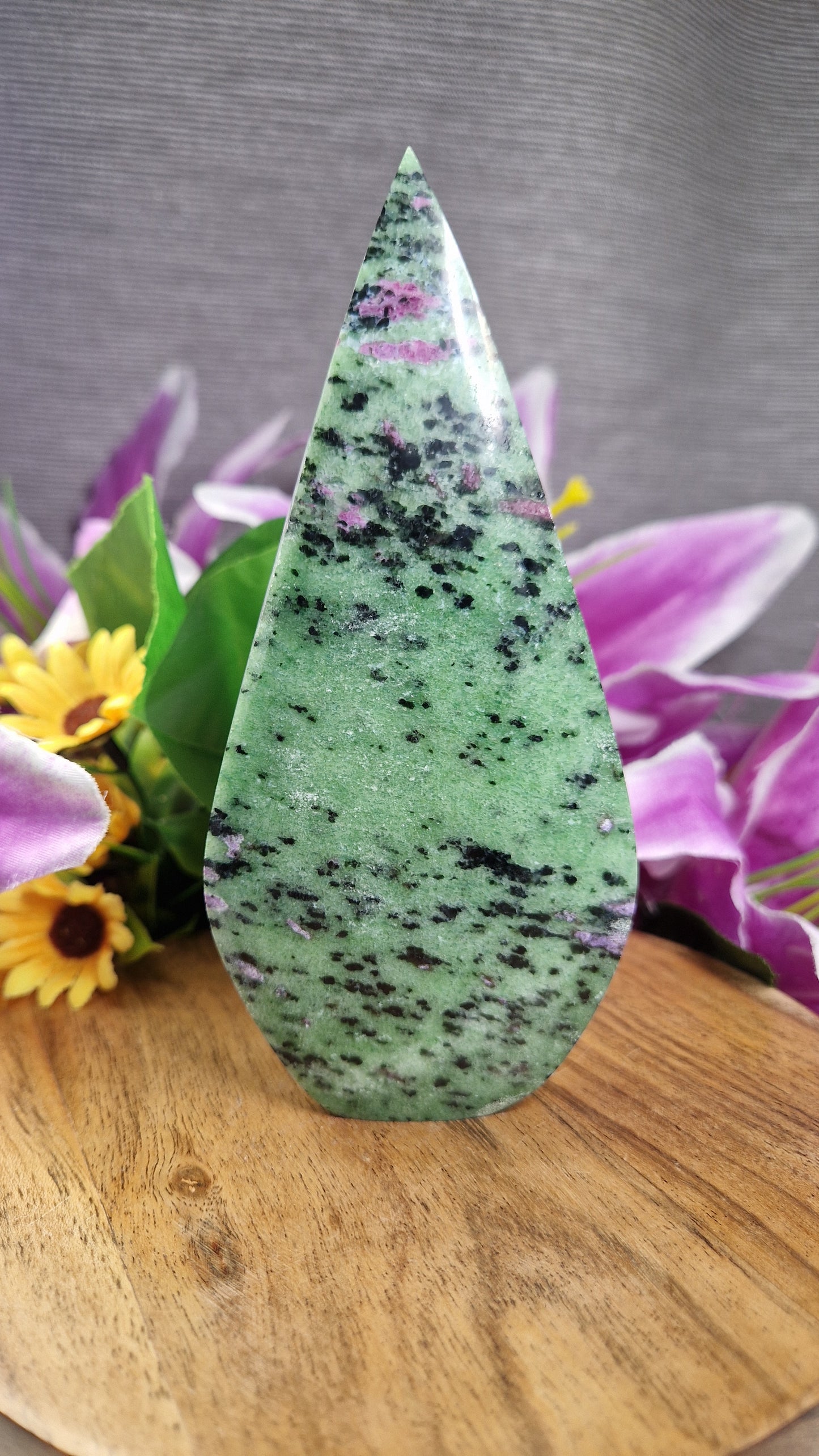 Ruby Zoistite Flame  - 519