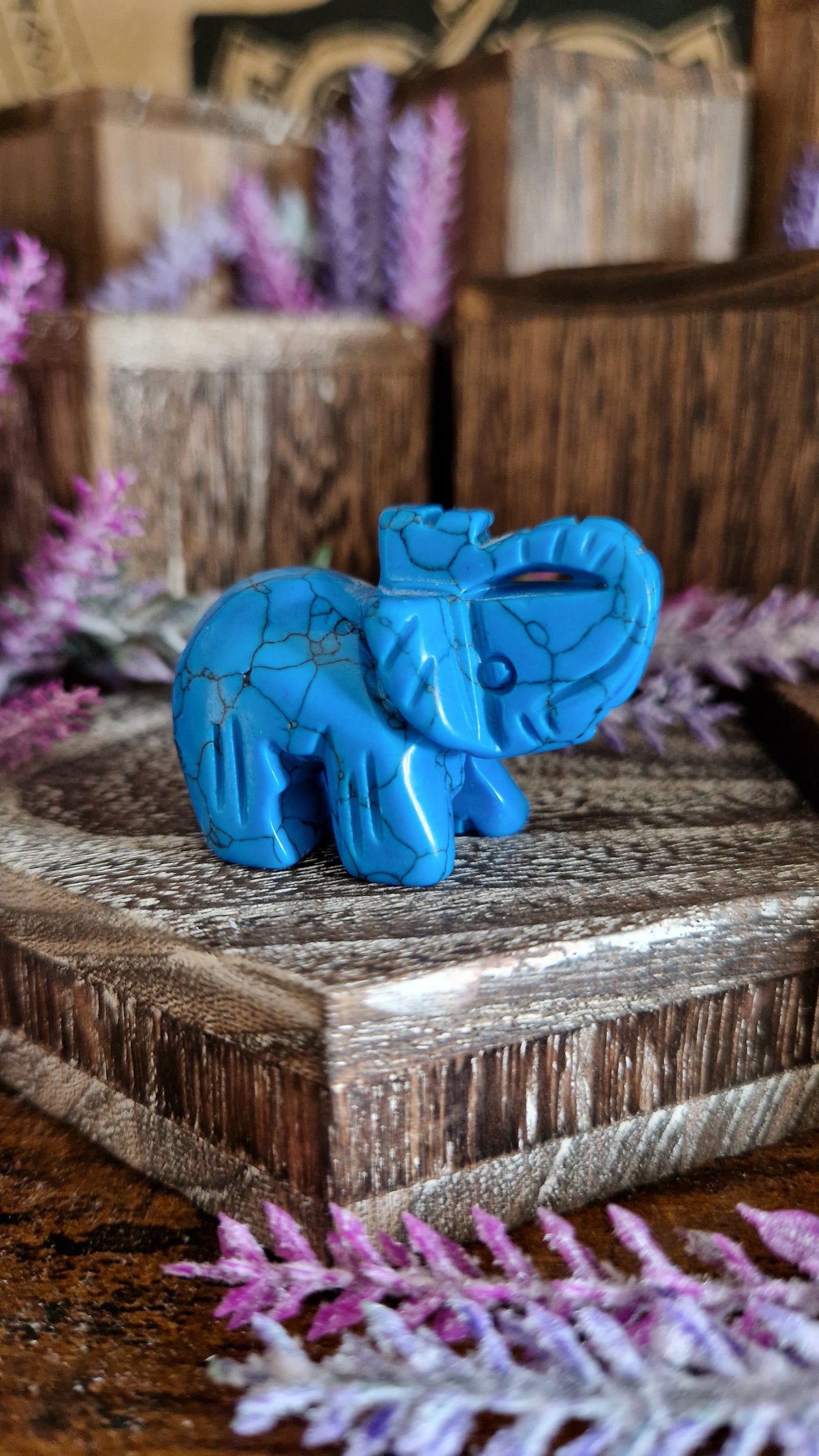 Howlite Turquoise Elephant