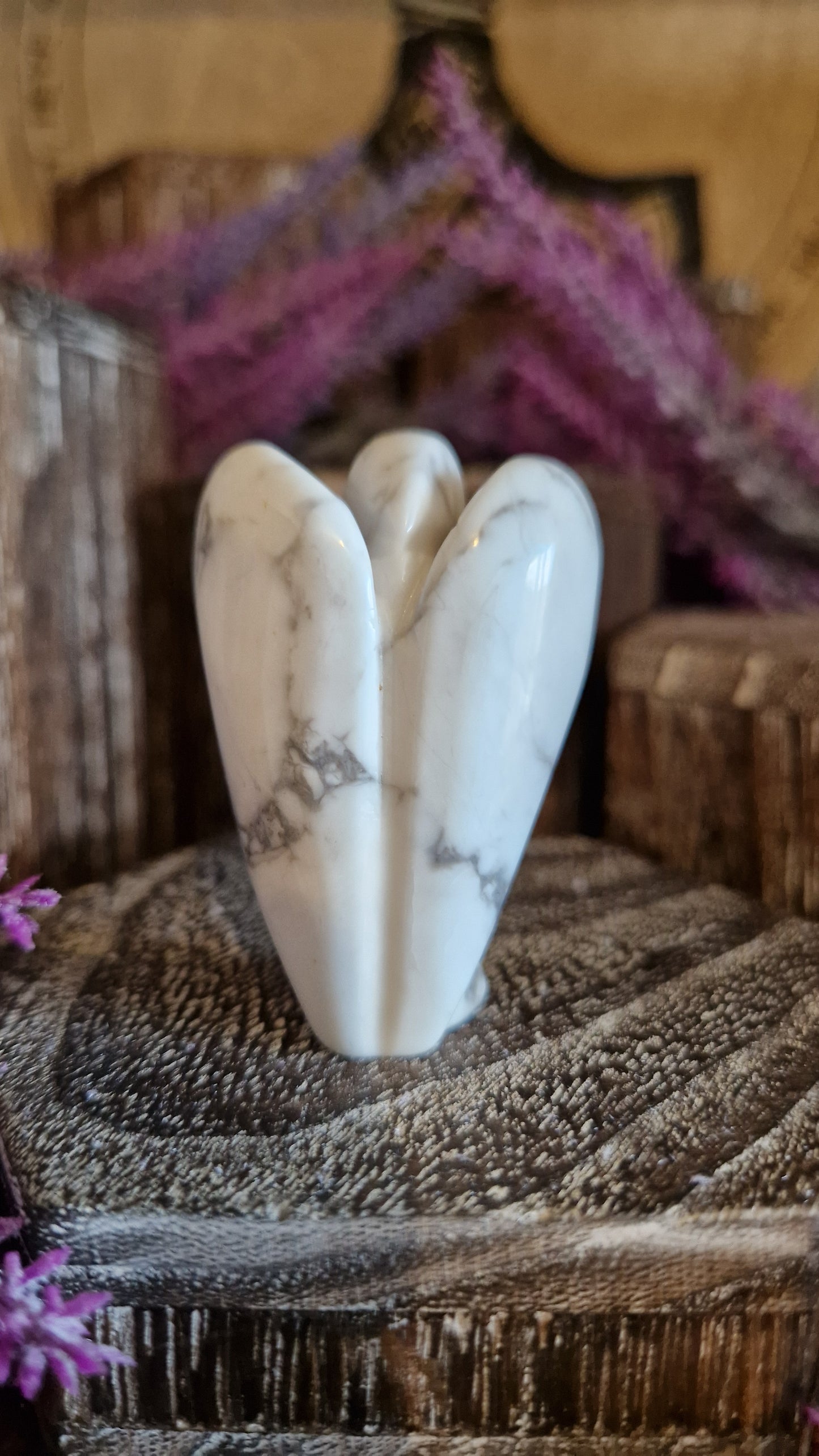 Howlite Angel - 7