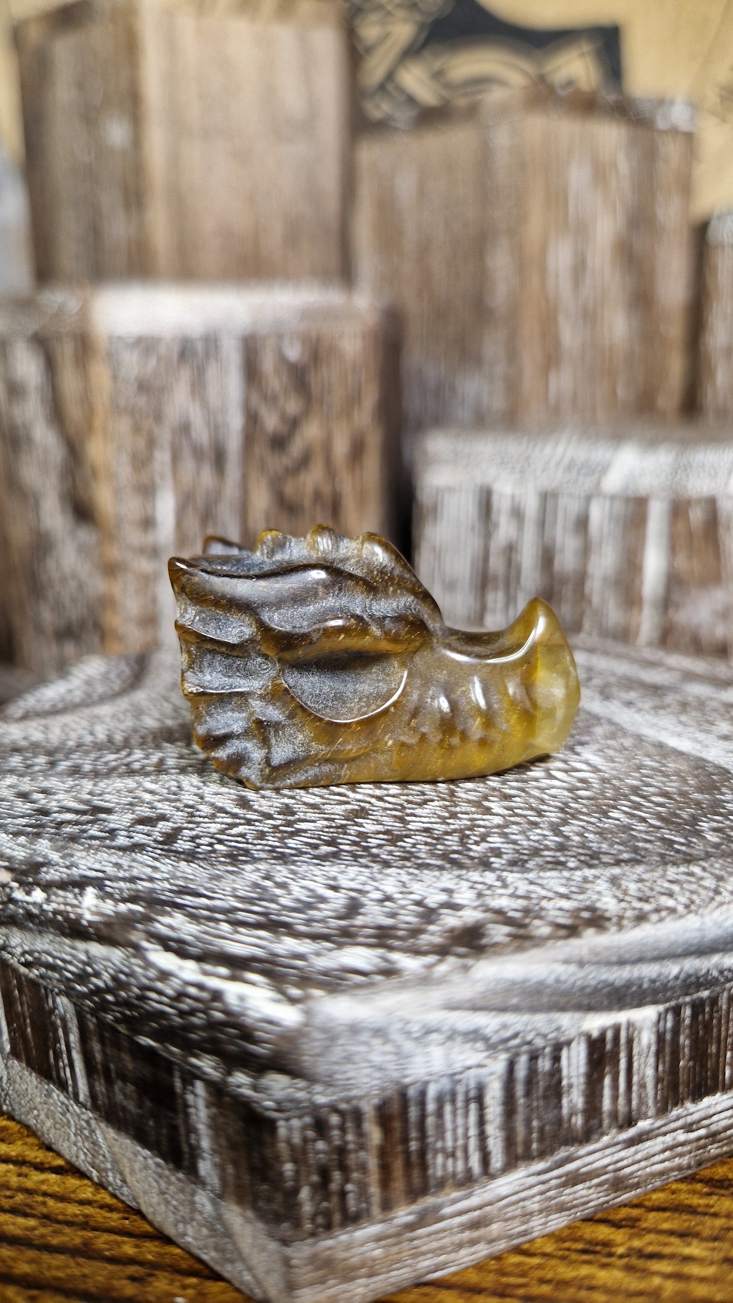 Tiger's Eye Dragon's Head - 16