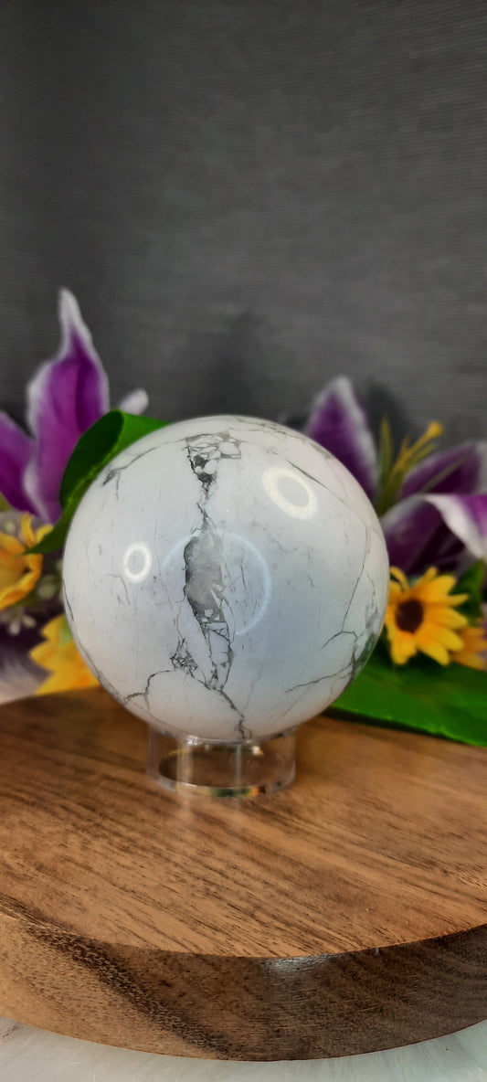 Howlite Sphere  - 499