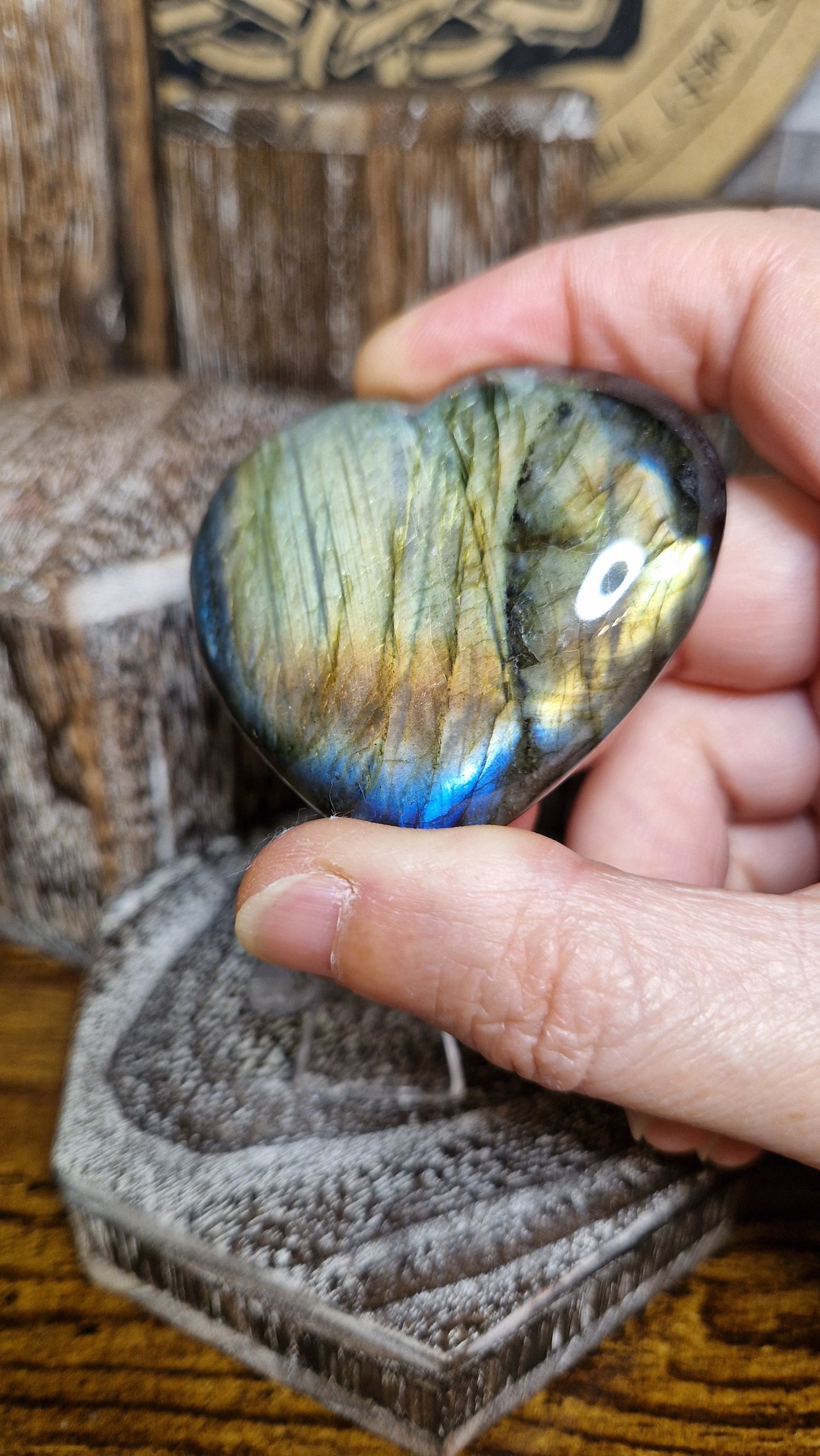 Labradorite Heart - 60