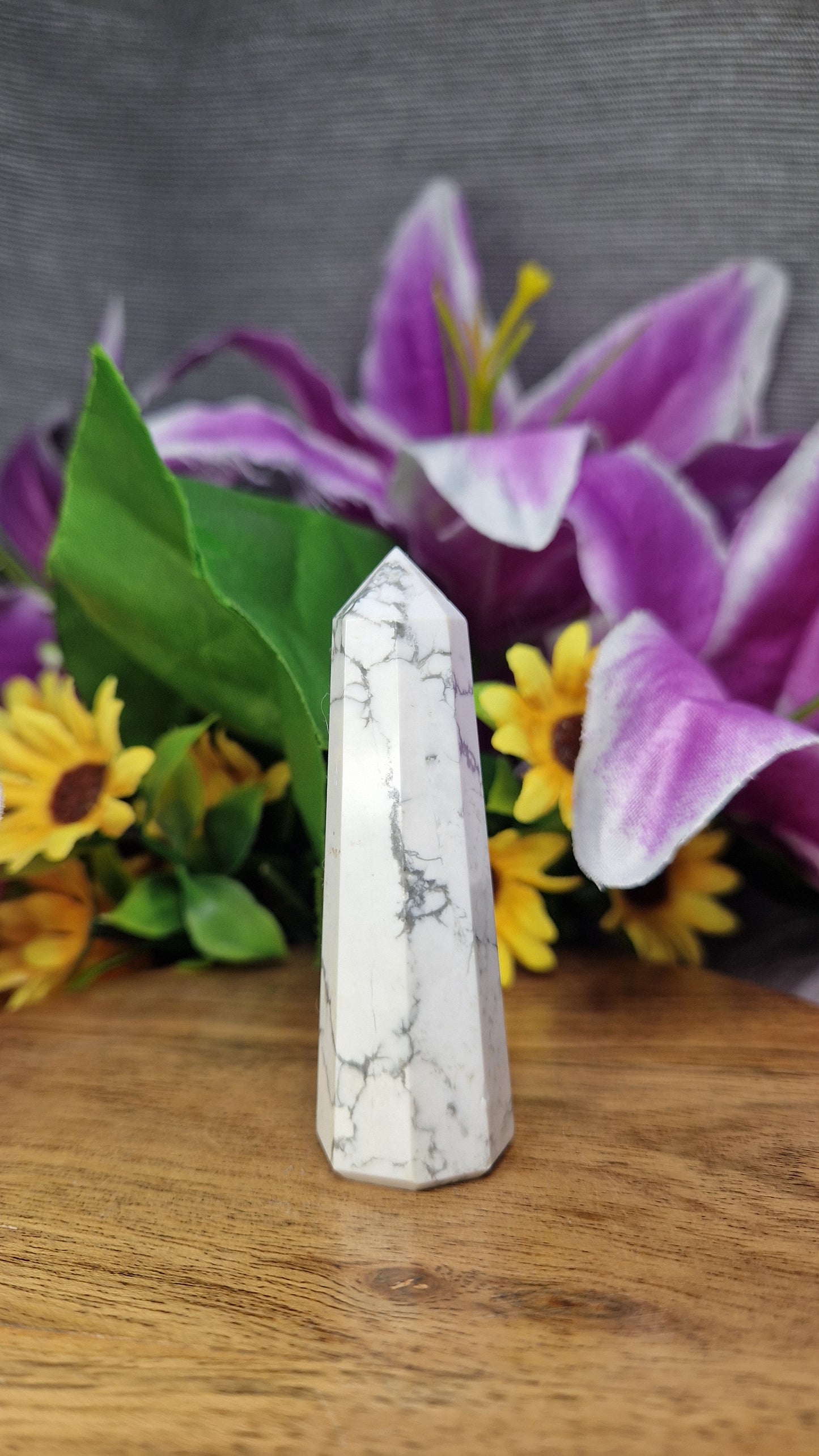 Howlite Tower - 212