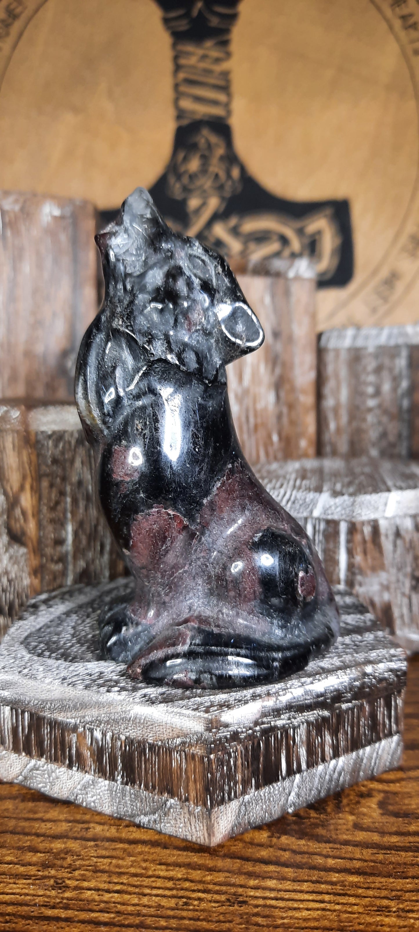 Garnet Wolf - 1