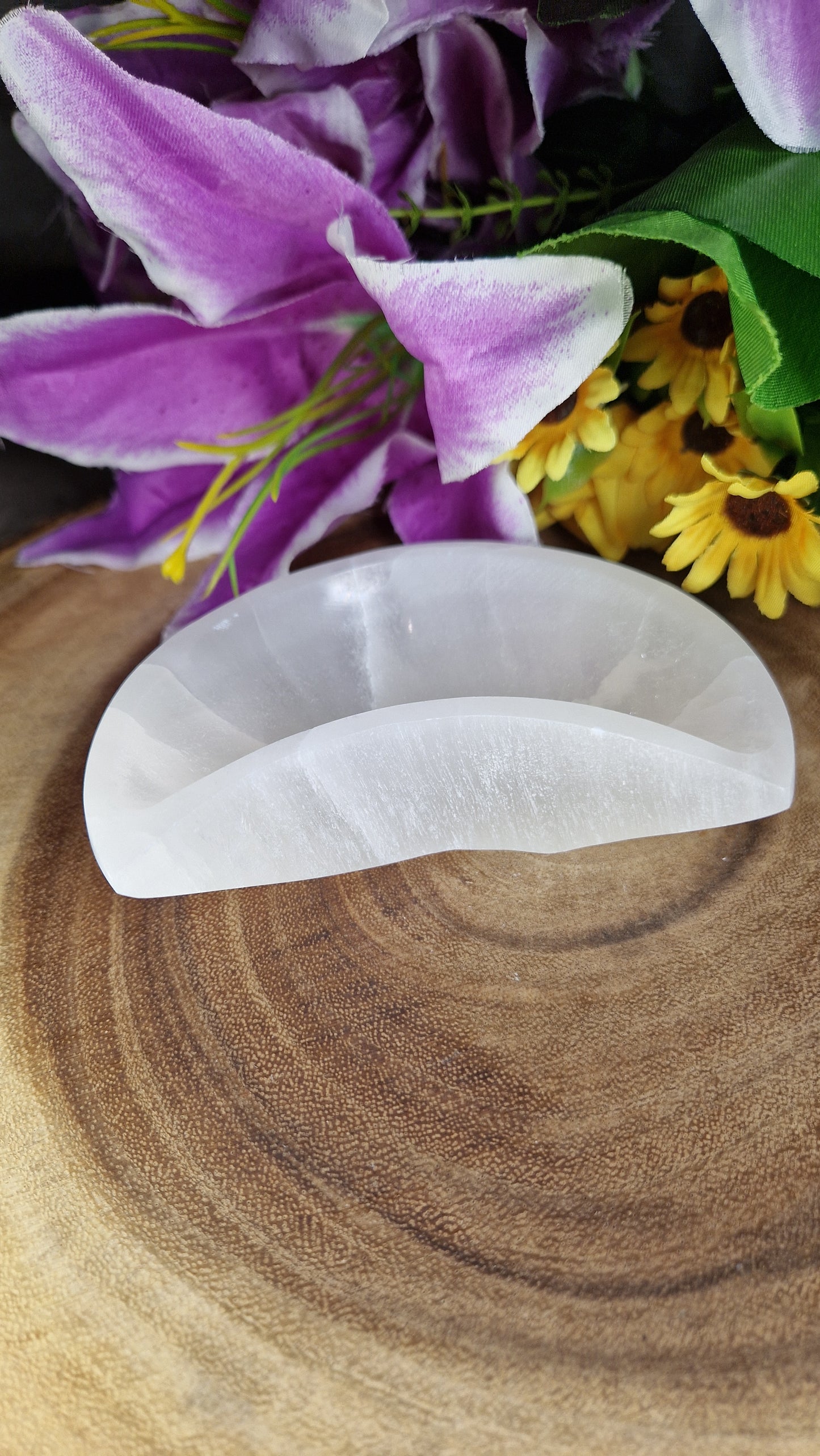 Selenite Moon Bowl - 560