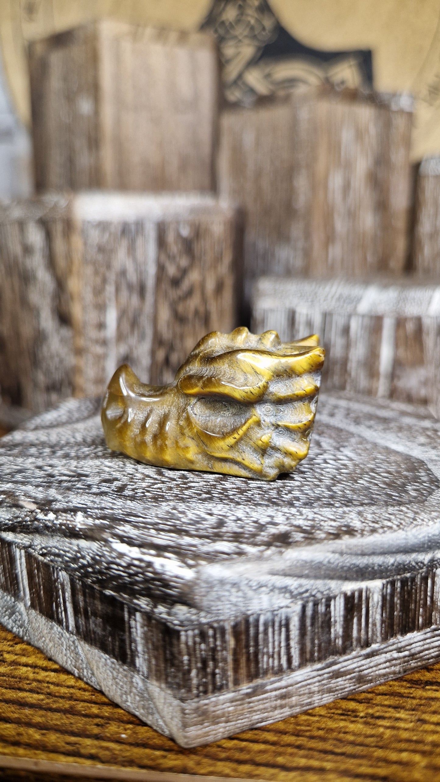 Tiger's Eye Dragon's Head - 16