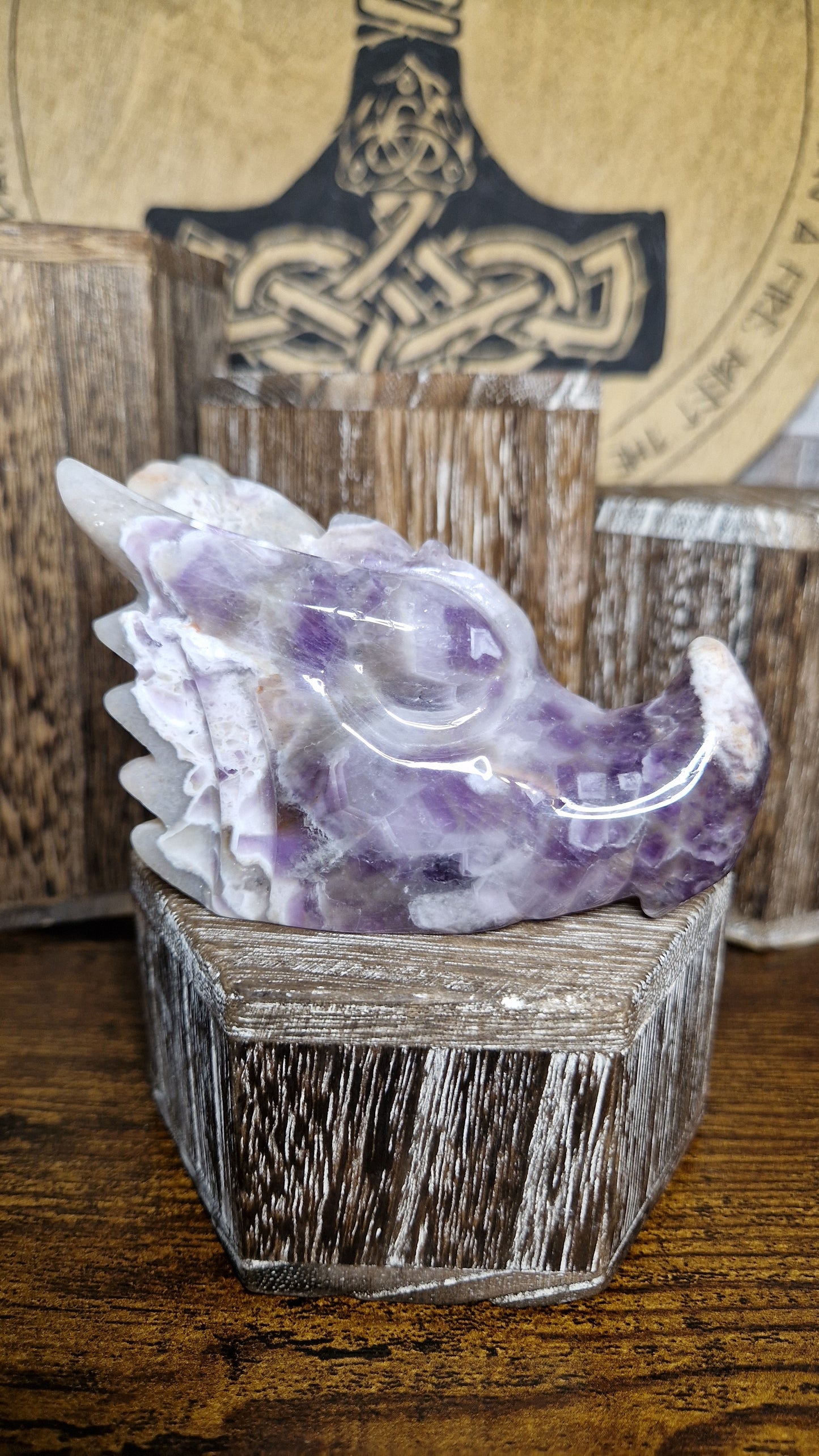 Chevron Amethyst Dragon's Head - 4