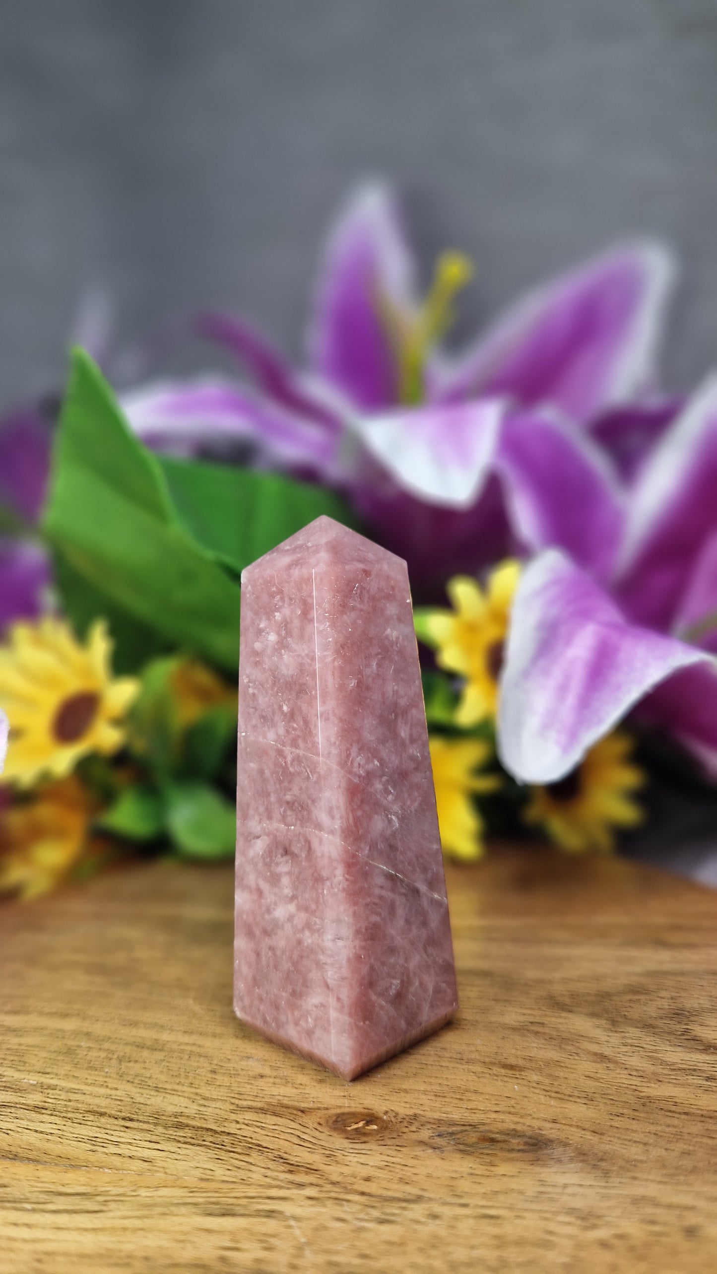 Strawberry Quartz Tower - 121