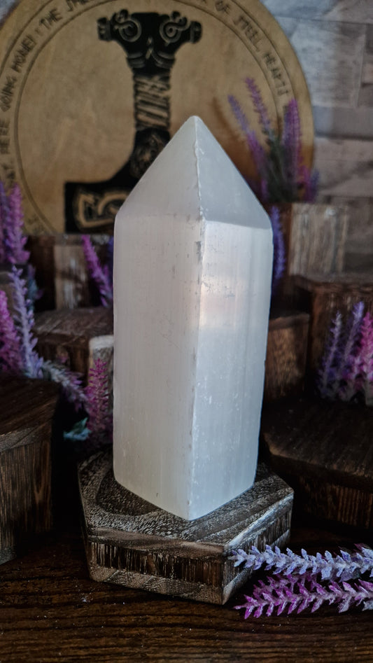 Selenite Tower