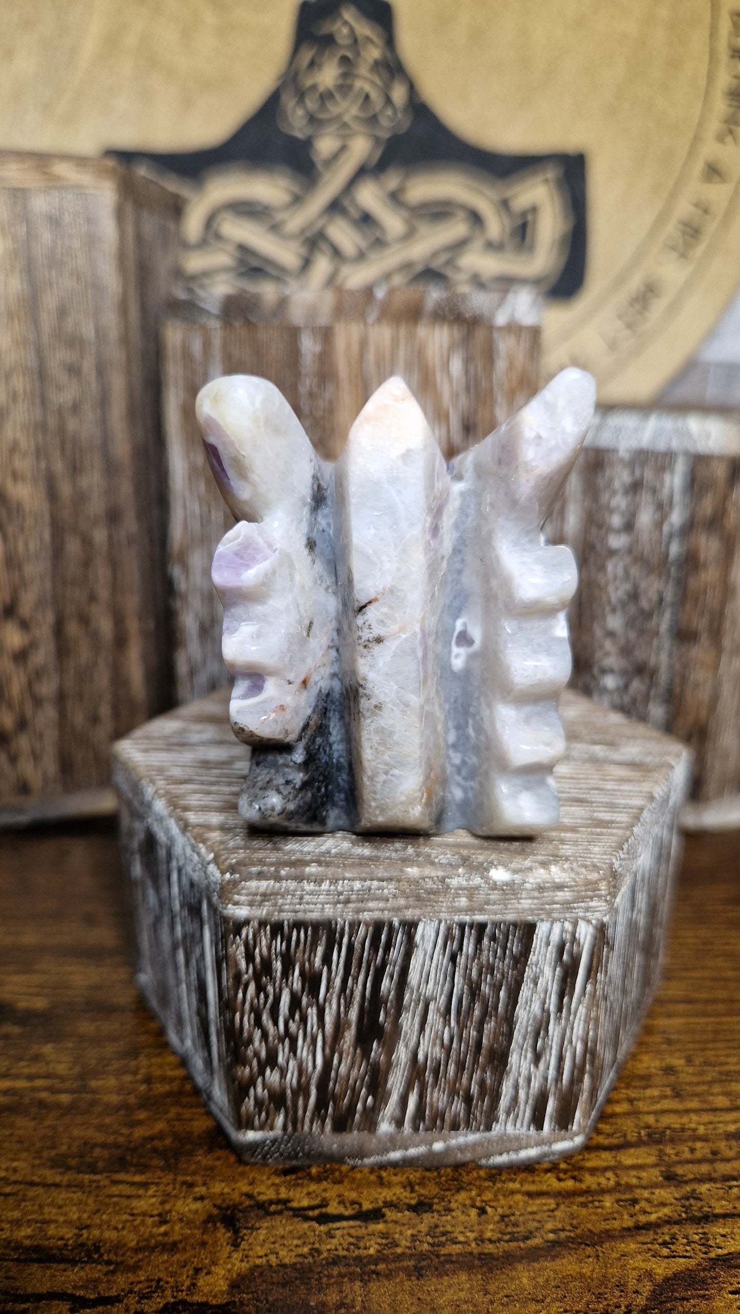 Chevron Amethyst Dragon's Head - 4