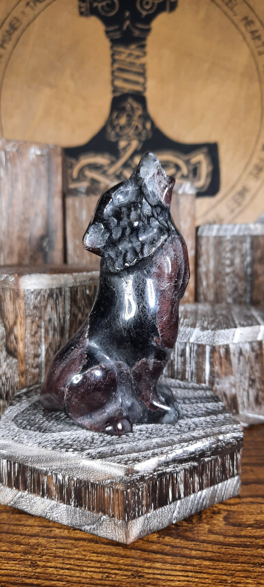 Garnet Wolf - 1