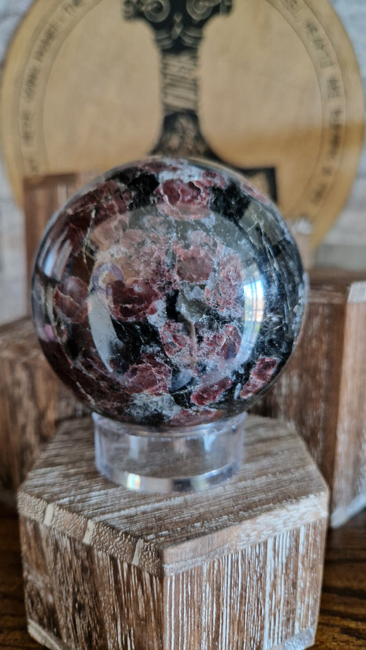 Garnet Sphere  - 690