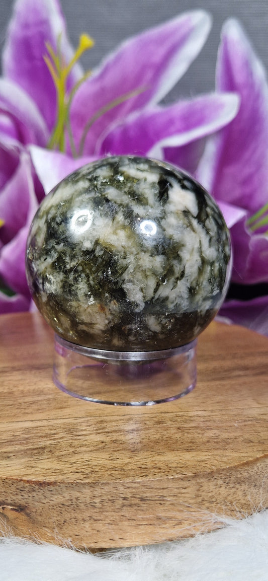 Auspicious Sphere - 6