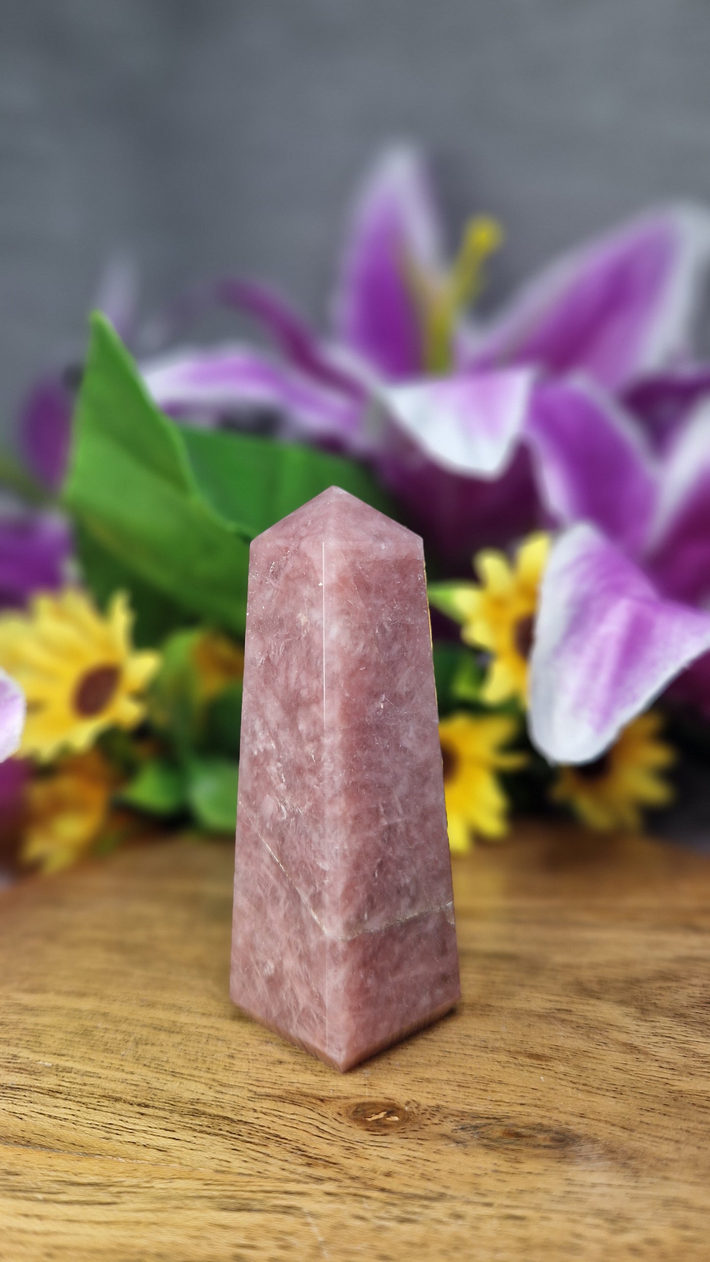Strawberry Quartz Tower - 121