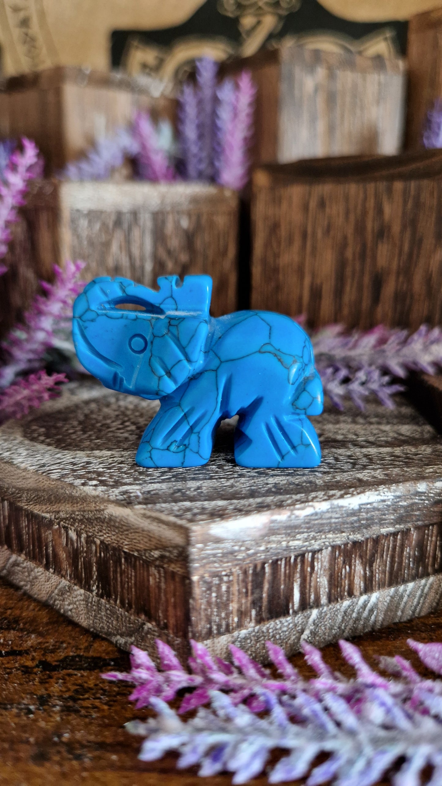 Howlite Turquoise Elephant