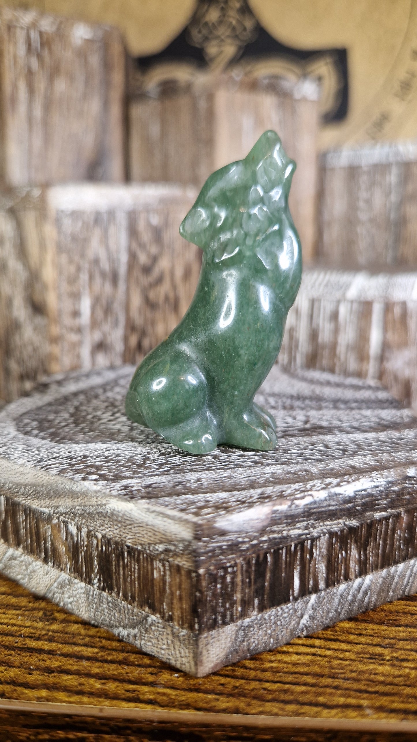 Green Aventurine Wolf - 12
