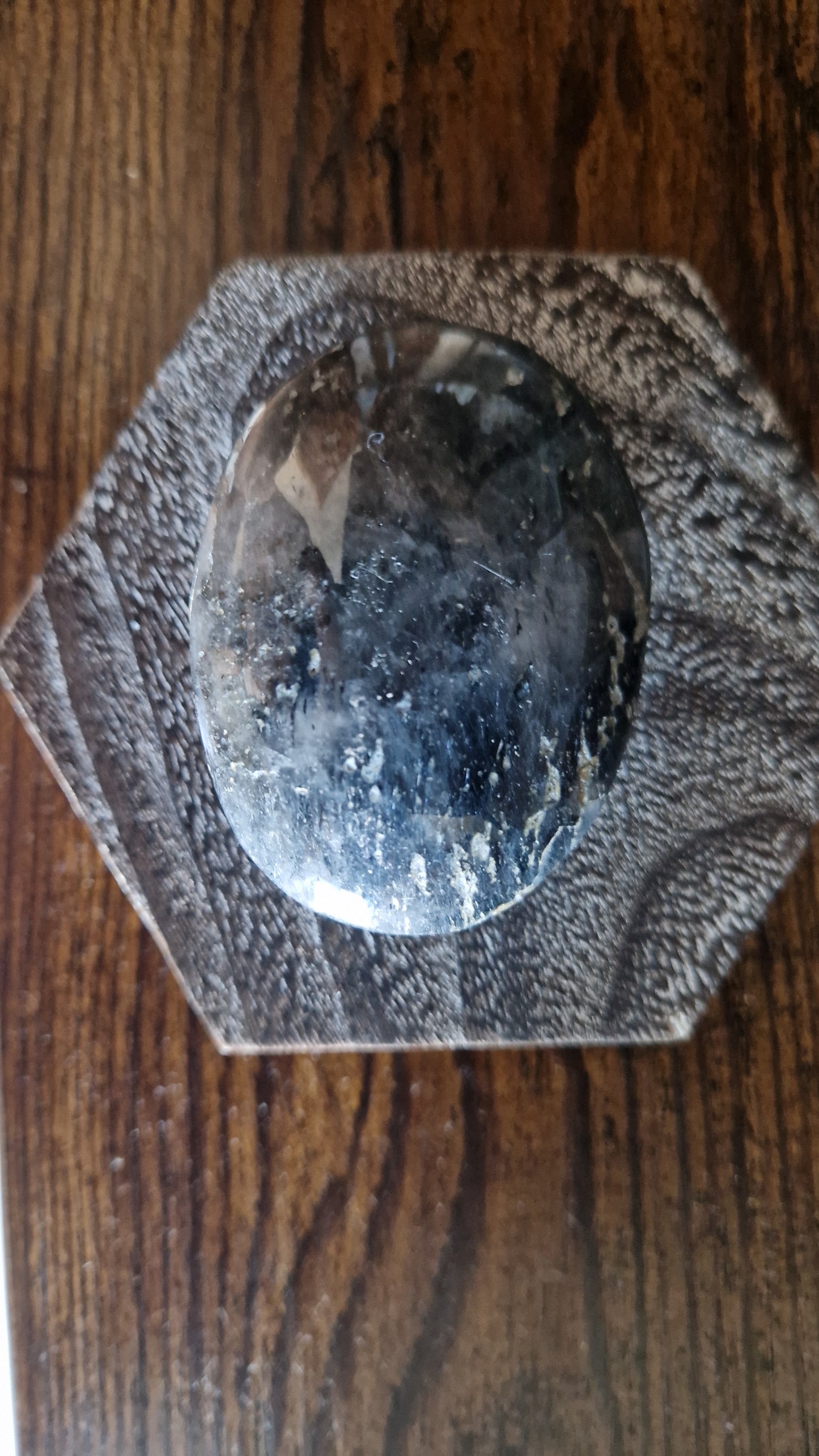 Lodalite Thousand Layers  Palmstone - 1025