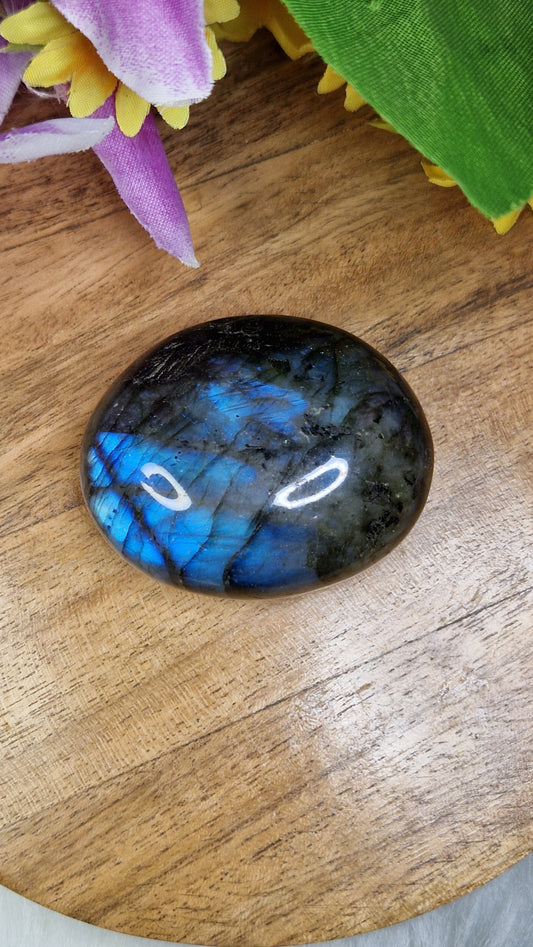 Labradorite Palmstone - 416